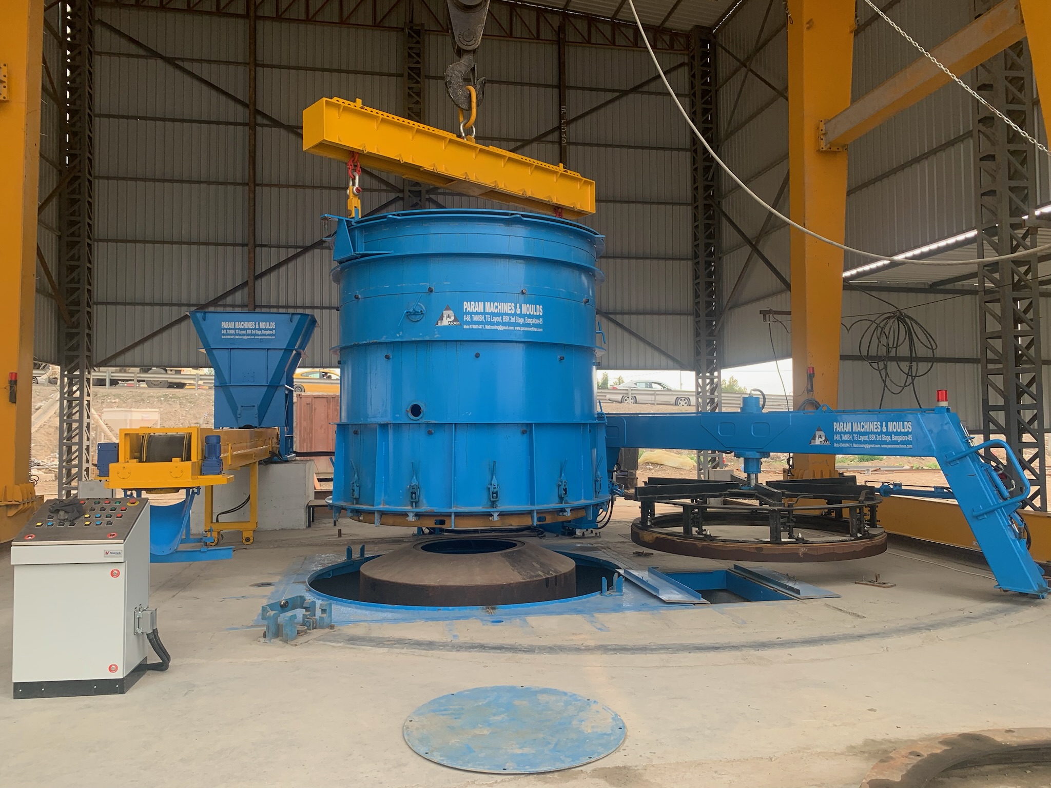 Pipe machine with mould